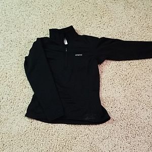 Womans medium black Patagonia half zip